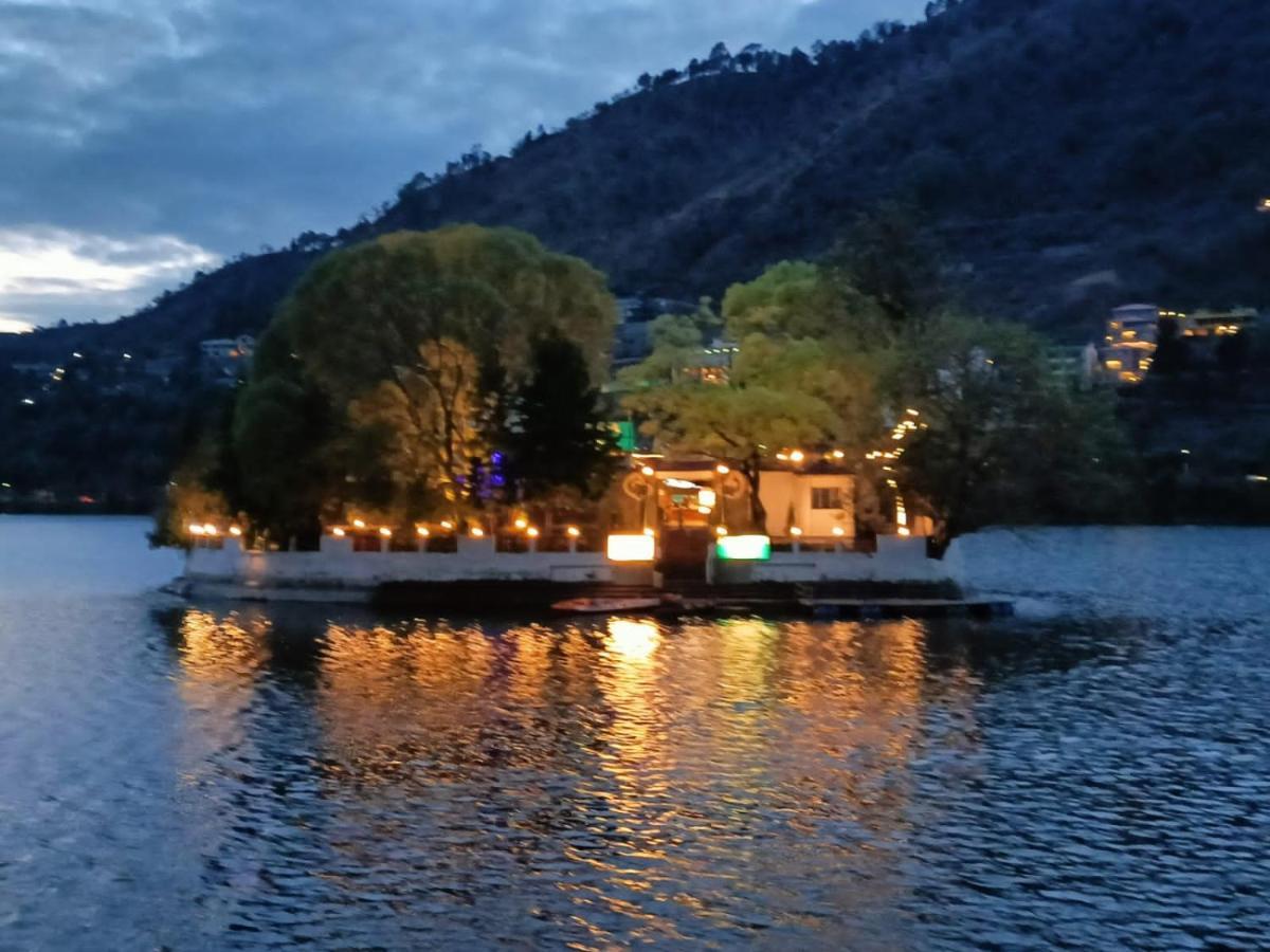 The Periwinkle Homestay Bhimtal Exterior photo