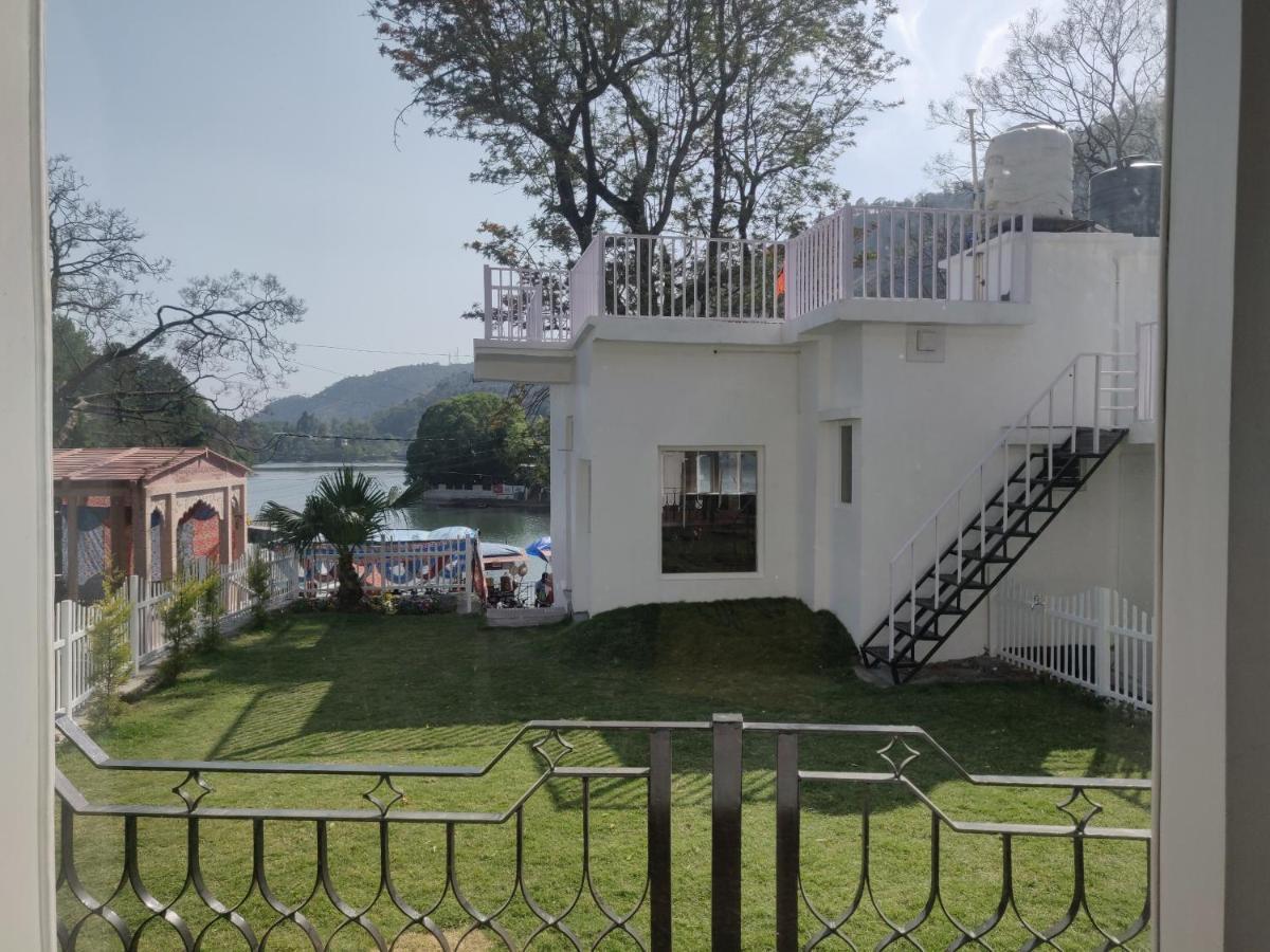 The Periwinkle Homestay Bhimtal Exterior photo