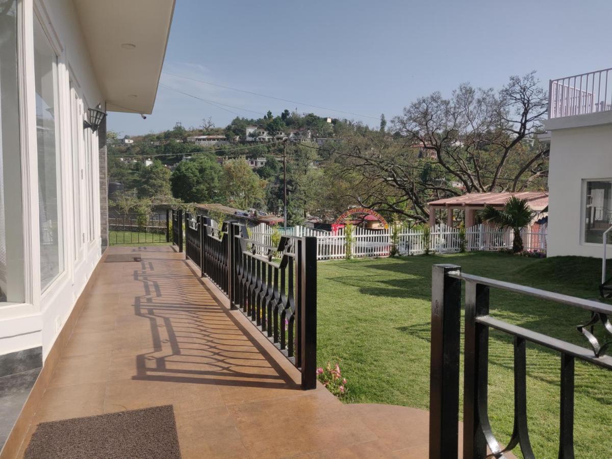 The Periwinkle Homestay Bhimtal Exterior photo