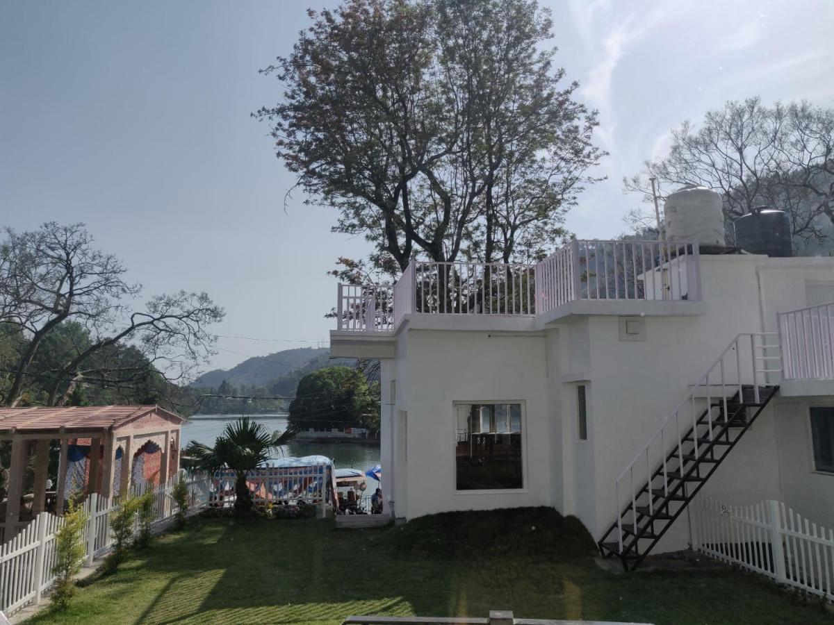 The Periwinkle Homestay Bhimtal Exterior photo