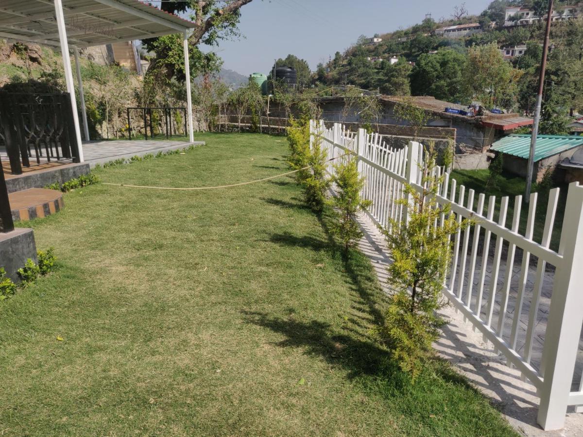 The Periwinkle Homestay Bhimtal Exterior photo
